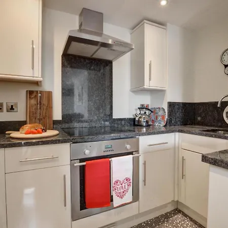 2 Bed In Oc-w979 Whitby